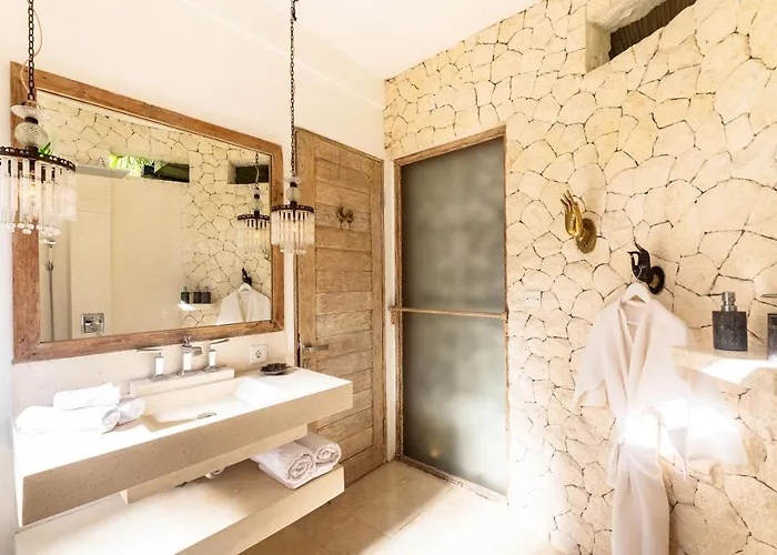 Leon Ubud Bali, Boutique Bungalows